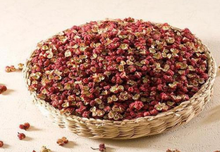 甘肅清水：發(fā)展花椒產(chǎn)業(yè)，助力農(nóng)民增收 ()